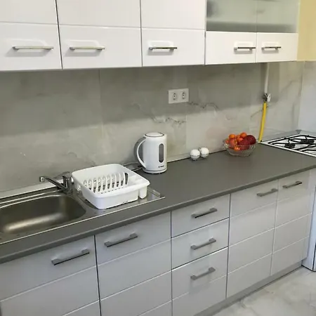 Ella * דברצן
